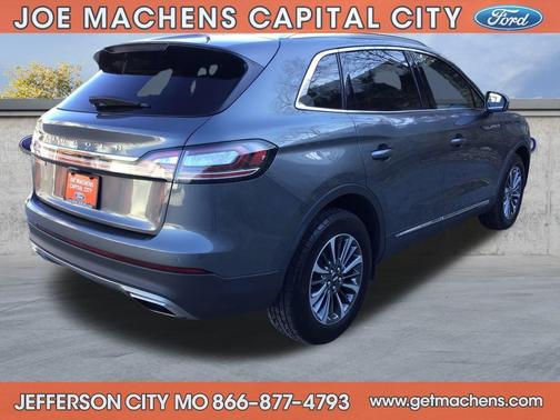 2022 Lincoln Nautilus Standard