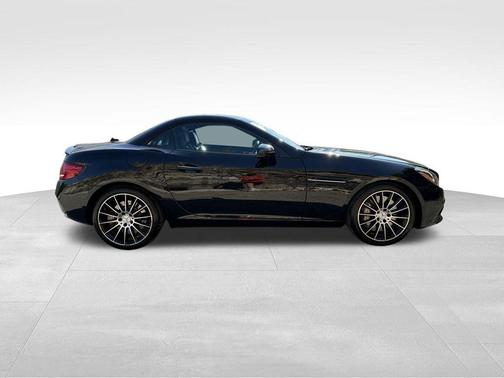 2017 Mercedes-Benz AMG SLC 43 Base