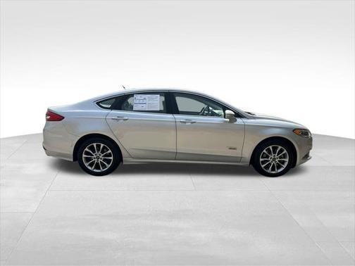 2018 Ford Fusion Energi SE Luxury
