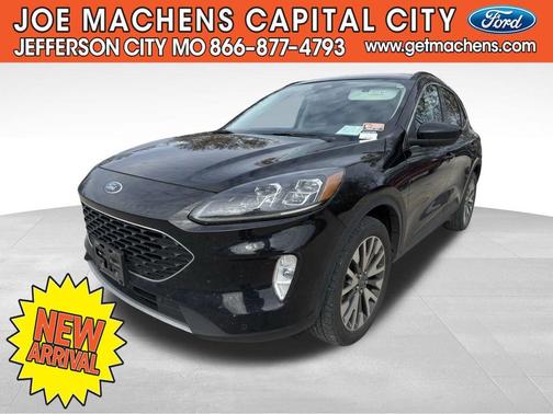 2022 Ford Escape Titanium