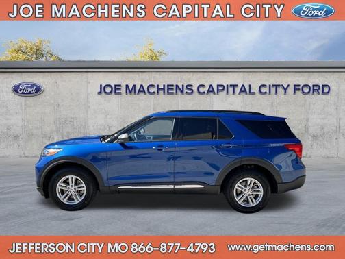 ATLAS BLUE METALLIC 2021 Ford Explorer XLT