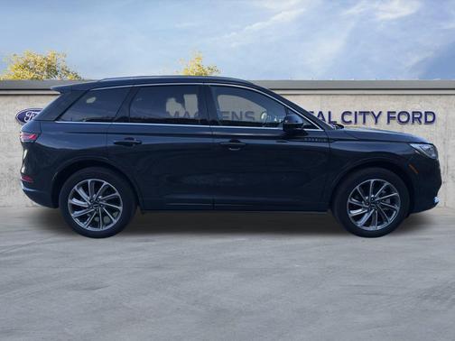 2022 Lincoln Corsair Grand Touring
