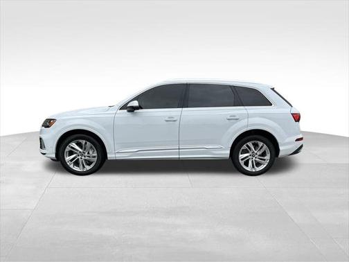 2021 Audi Q7 55 Premium