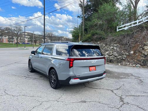 2025 Kia Carnival Hybrid EX