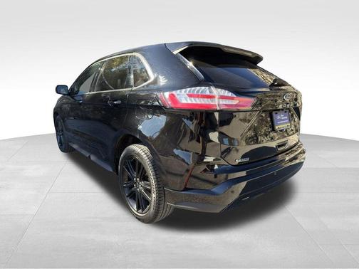 2022 Ford Edge ST Line