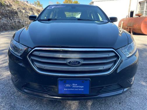 2019 Ford Taurus SEL