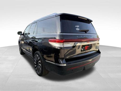 2022 Lincoln Navigator Black Label