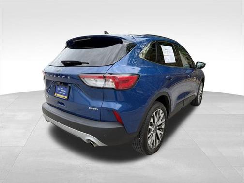 2022 Ford Escape Titanium