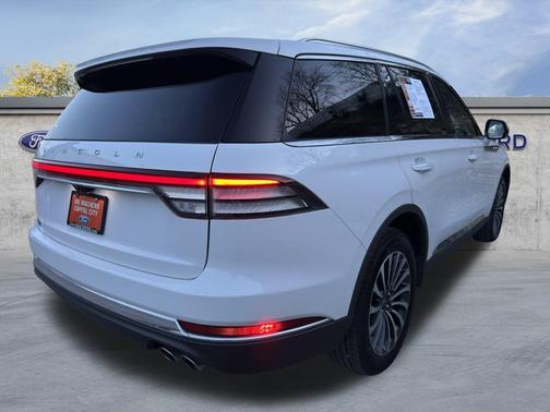 2023 Lincoln Aviator Standard AWD