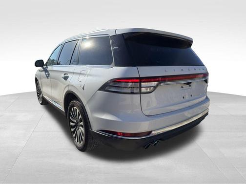 2023 Lincoln Aviator Standard AWD