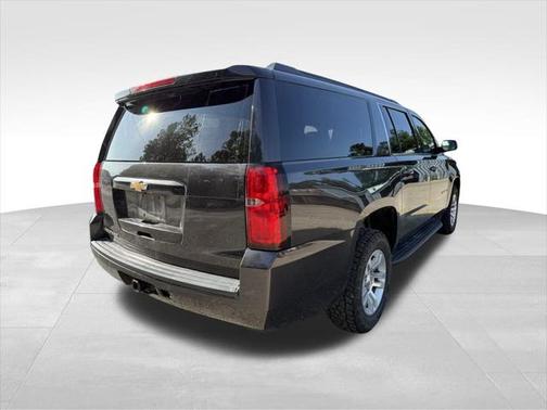 2017 Chevrolet Suburban LT