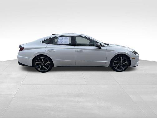 2022 Hyundai SONATA SEL Plus