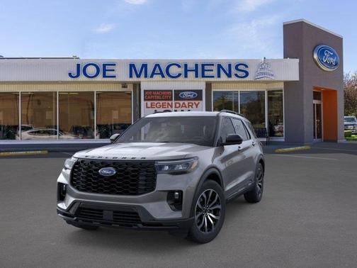 Carbonized Gray Metallic 2026 Ford Explorer ST-Line