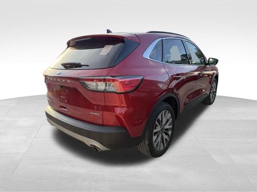 2022 Ford Escape Titanium