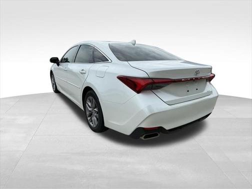 2020 Toyota Avalon XLE
