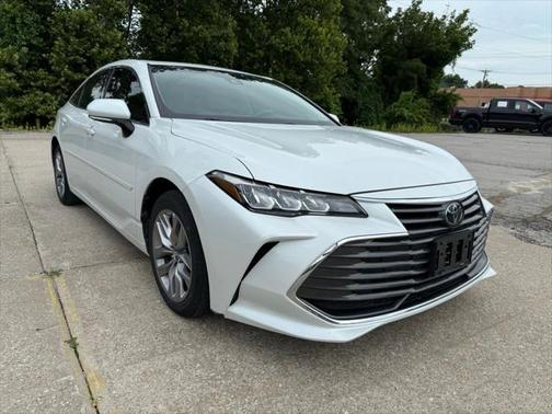 2020 Toyota Avalon XLE
