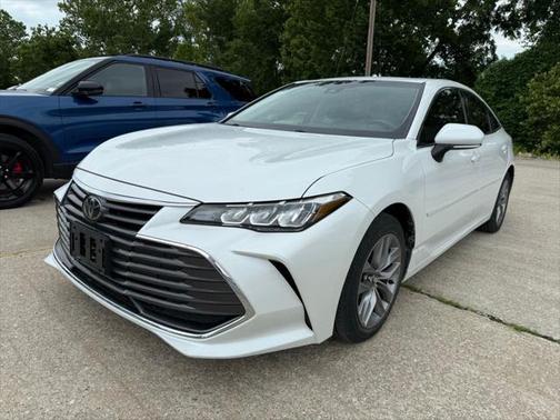 2020 Toyota Avalon XLE