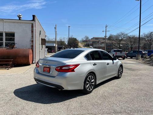 2017 Nissan Altima 2.5 SV