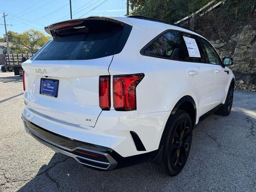 2023 Kia Sorento SX