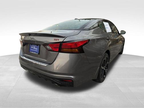 2023 Nissan Altima SR FWD