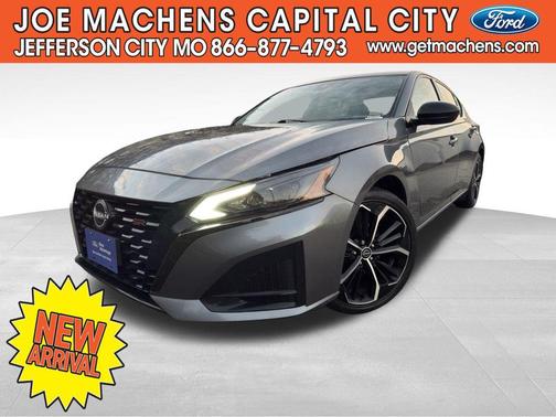 2023 Nissan Altima SR FWD