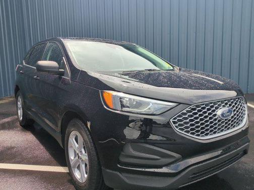 Agate Black Metallic 2024 Ford Edge SE