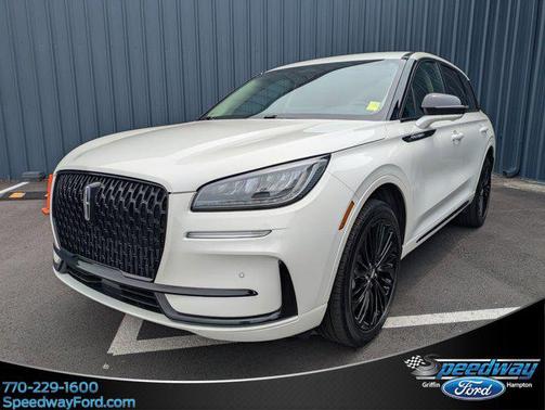 Pristine White Metallic Tri-Coat 2025 Lincoln Corsair Premiere