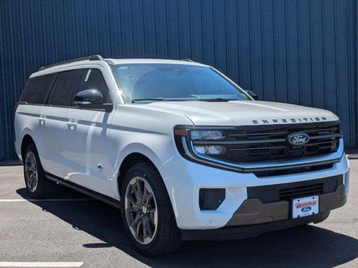 Star White Metallic Tri-Coat 2026 Ford Expedition Max King Ranch