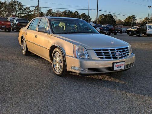 2008 Cadillac DTS Base