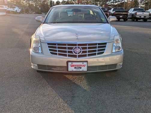 2008 Cadillac DTS Base