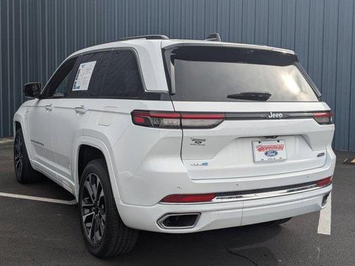 2022 Jeep Grand Cherokee 4xe Overland