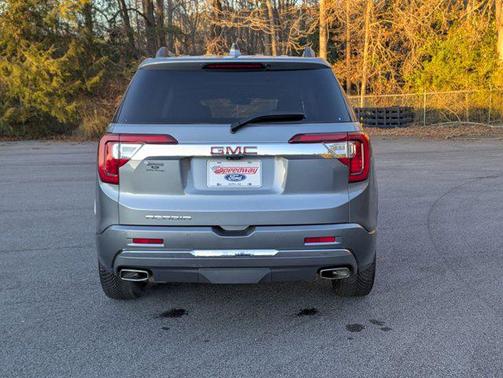 2022 GMC Acadia Denali