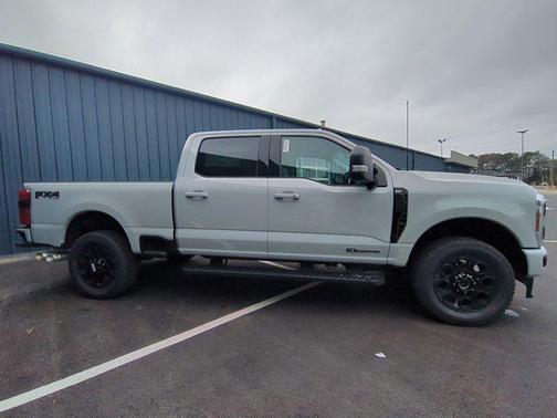 Avalanche 2026 Ford F-250 XLT