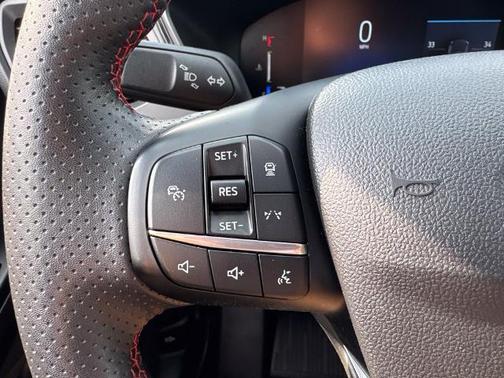 ICONIC SILVER METALLIC 2024 Ford Escape ST-LINE
