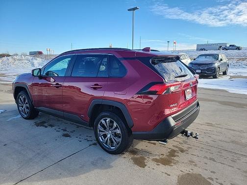 2022 Toyota RAV4 Hybrid XLE Premium