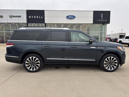 2022 Lincoln Navigator Reserve
