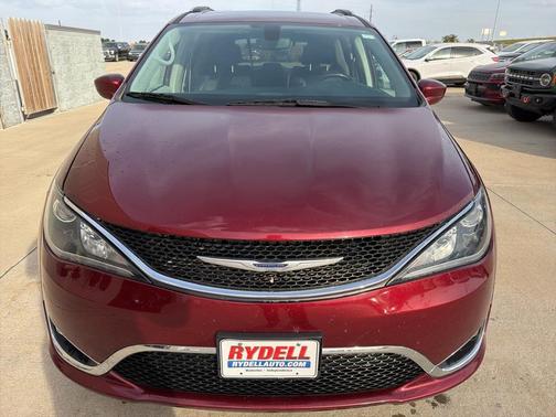 2020 Chrysler Pacifica Touring-L Plus