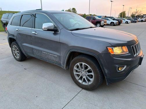 Granite Crystal Metallic Clearcoat 2015 Jeep Grand Cherokee Limited