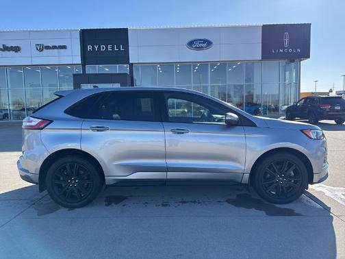 2022 Ford Edge ST LINE