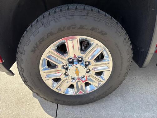 2025 Chevrolet Silverado 2500 High Country