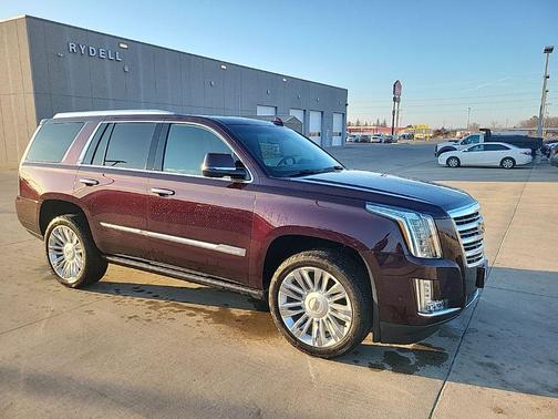 2017 Cadillac Escalade Platinum
