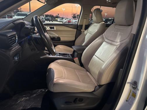 2021 Ford Explorer Platinum
