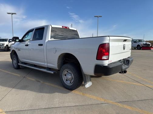 2018 RAM 2500 Tradesman Crew Cab 4x4 6'4' Box
