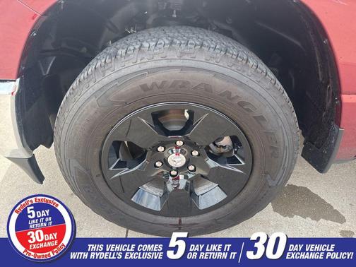 Delmonico Red Pearlcoat 2024 RAM 1500 Big Horn/Lone Star