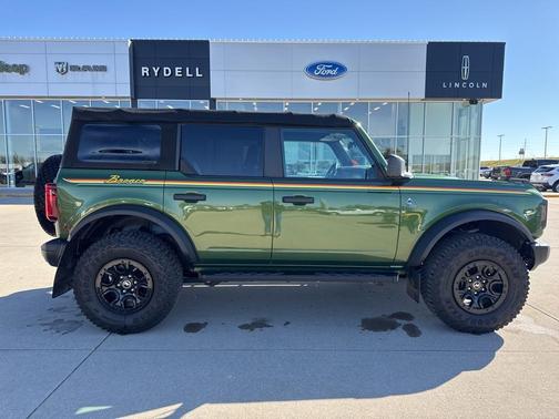 2022 Ford Bronco Black Diamond