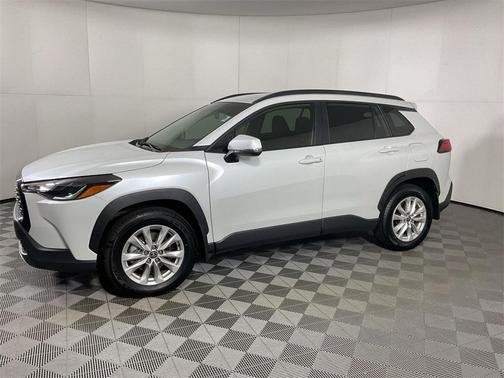 2022 Toyota Corolla Cross LE