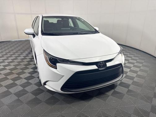 Ice 2023 Toyota Corolla LE