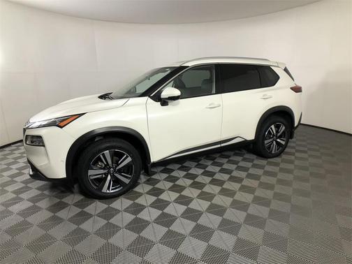 2022 Nissan Rogue SL