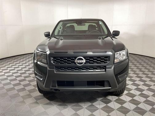 2025 Nissan Frontier S