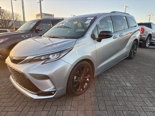 2024 Toyota Sienna XSE 7 Passenger
